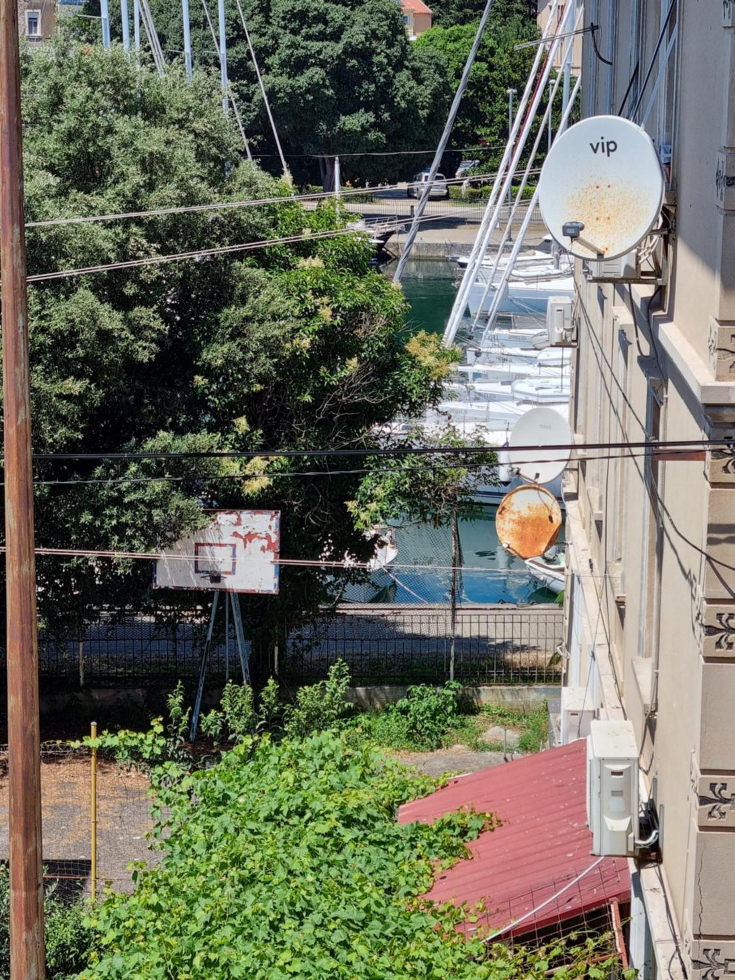 Apartment With View On City Marine Задар Екстериор снимка